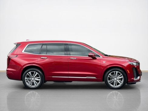 Used 2021 Cadillac XT6 Premium Luxury FWD image 9