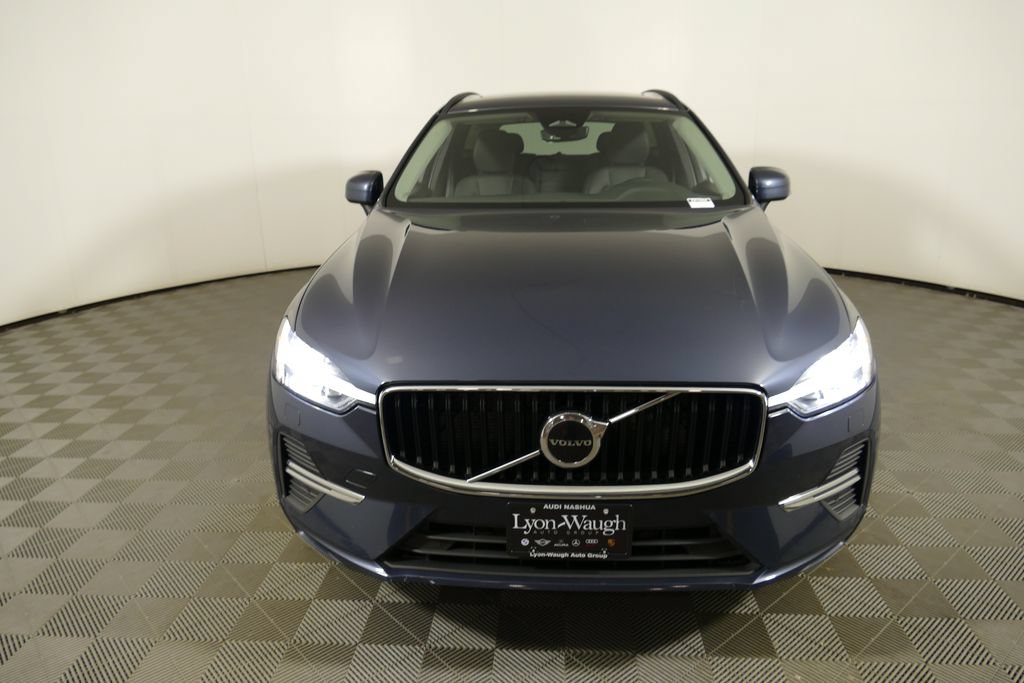 Used 2022 Volvo XC60 B5 Momentum w/ Climate Package AWD/4WD image 8