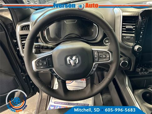 New 2026 RAM 1500 4x4 Crew Cab image 17