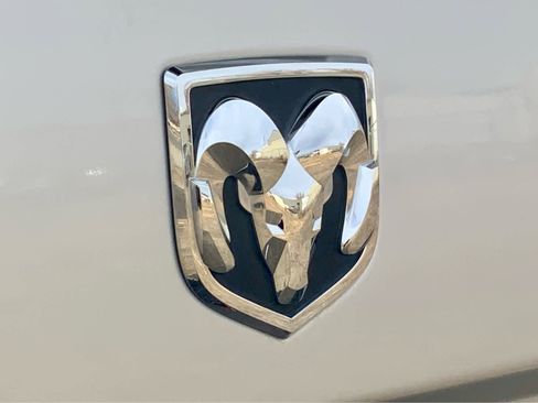 Used 2016 RAM 2500 Tradesman w/ Chrome Appearance Group image 23