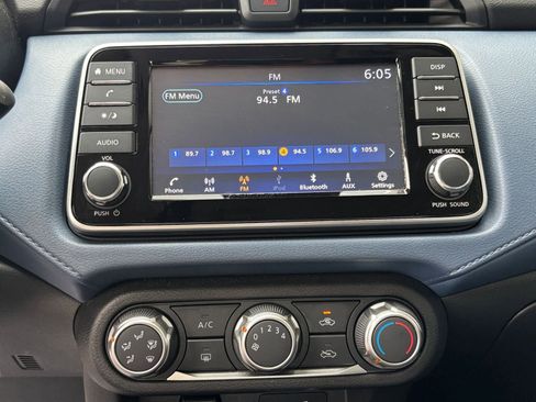Used 2025 Nissan Versa SV FWD image 20