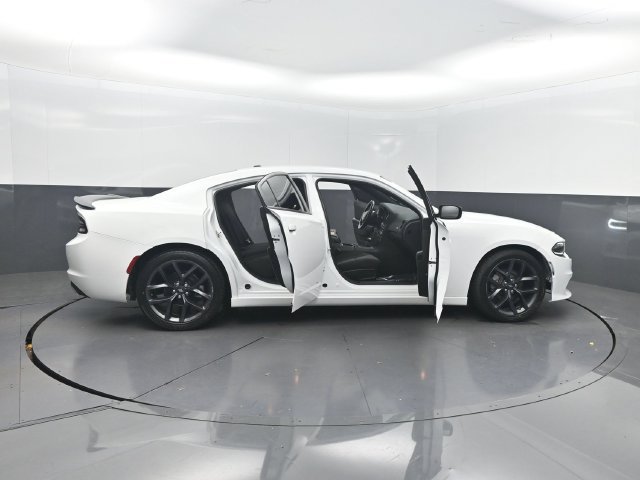 Used 2021 Dodge Charger SXT w/ Blacktop Package RWD image 31