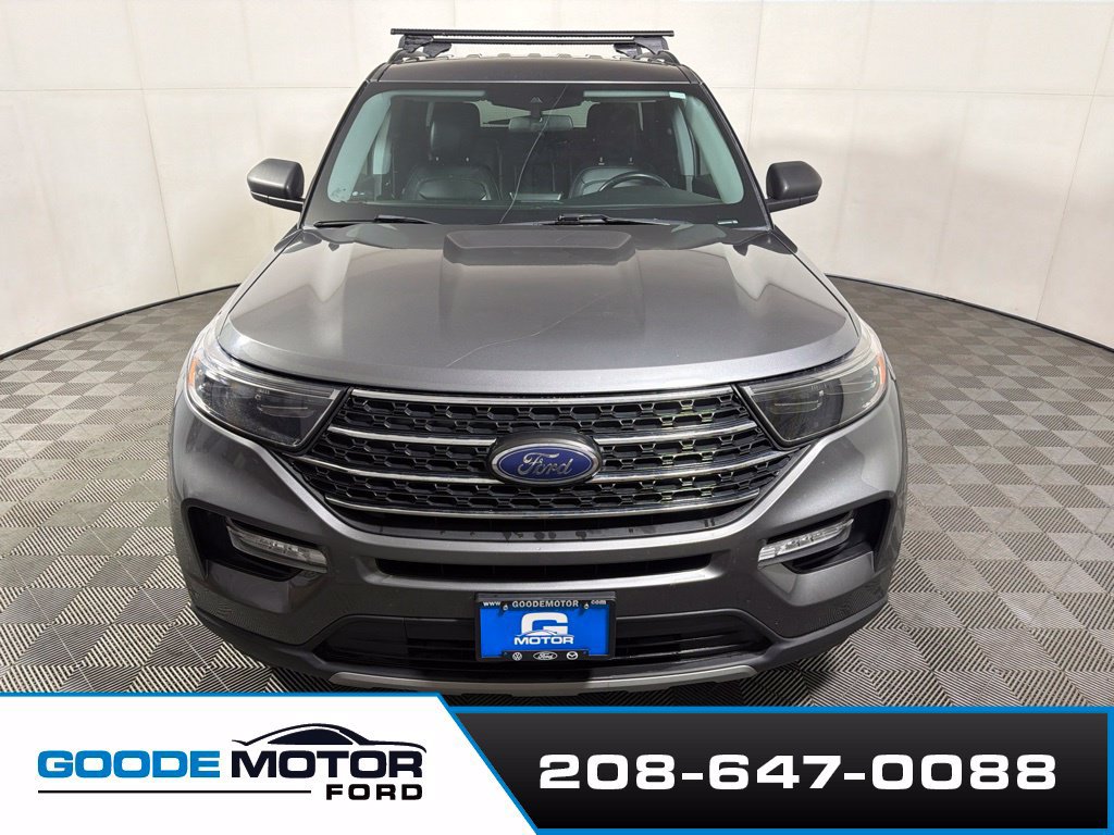 Used 2023 Ford Explorer XLT w/ Equipment Group 202A AWD/4WD image 3