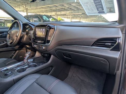 Used 2023 Chevrolet Traverse RS w/ LPO, Floor Liner Package AWD/4WD image 27