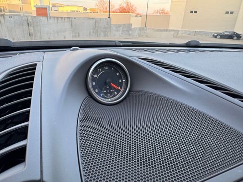 Used 2018 Porsche Cayenne S image 20