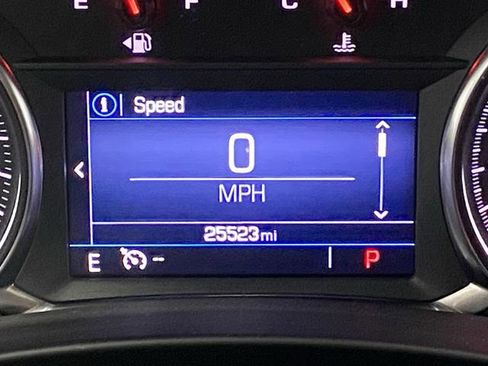 Used 2022 GMC Terrain SLE w/ Driver Convenience Package image 6