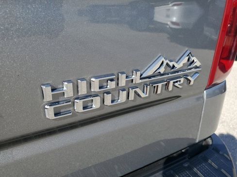 Used 2023 Chevrolet Silverado 1500 High Country w/ High Country Premium Package image 8