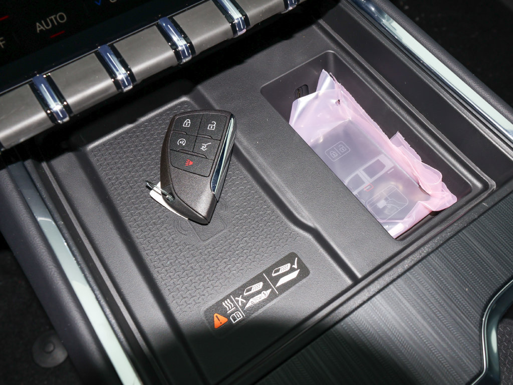 New 2027 GMC Acadia Elevation w/ Black Edition FWD image 29