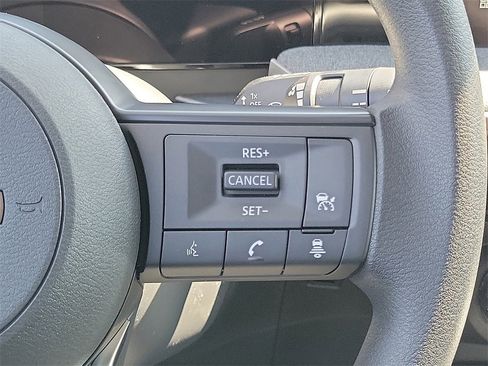 New 2026 Nissan Kicks SV image 7