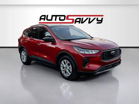 Used 2025 Ford Escape Active image 1