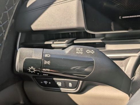 New 2026 Kia Carnival EX image 28