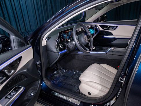 Used 2026 Mercedes-Benz E 350 Sedan image 12