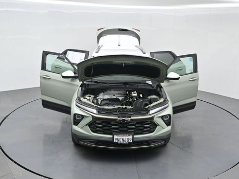 Used 2025 Chevrolet TrailBlazer ACTIV w/ LPO, Trailering Package image 34