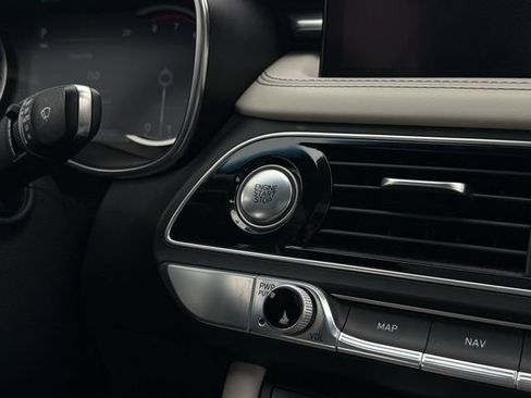 Used 2023 Genesis G70 3.3T w/ Sport Prestige Package image 26