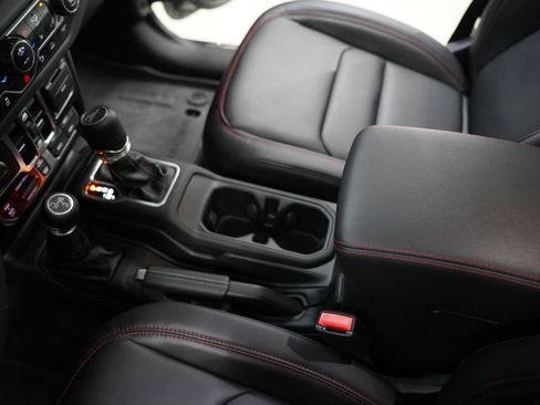 Used 2024 Jeep Gladiator Rubicon image 22