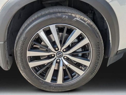 Used 2023 Nissan Pathfinder Platinum w/ Cargo Package image 9