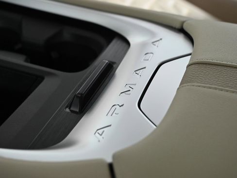 Used 2025 Nissan Armada Platinum image 21