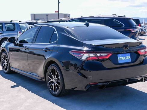 Used 2023 Toyota Camry SE w/ Cold Weather Package AWD/4WD image 6