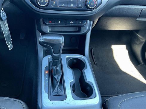 Used 2020 Chevrolet Colorado LT RWD image 17