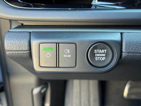 Used 2025 Porsche Panamera w/ Premium Package RWD image 19