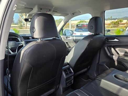 Used 2023 Volkswagen Tiguan SE image 20
