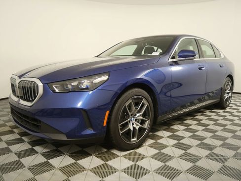 Used 2026 BMW 530i image 7