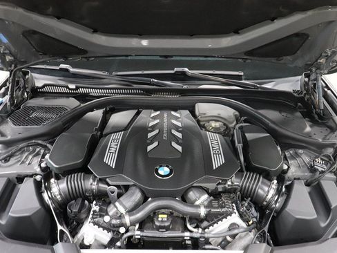 Used 2022 BMW M550i xDrive AWD/4WD image 23