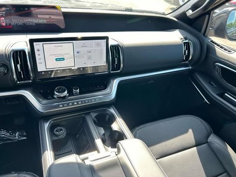 New 2027 Ford Expedition Max Platinum w/ Stealth Appearance Package AWD/4WD image 16