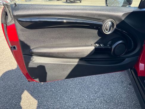 Used 2019 MINI Cooper S w/ Signature Upholstery Package image 11