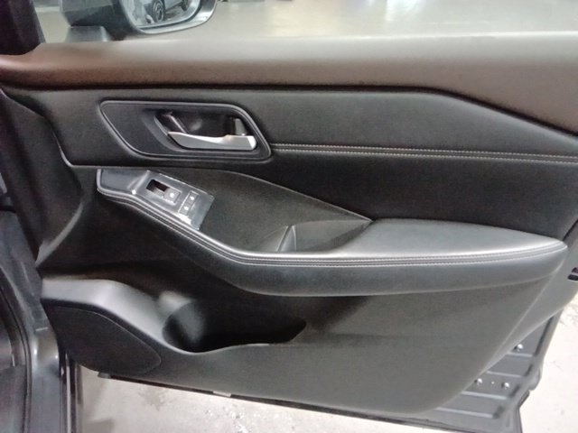 Certified 2023 Nissan Rogue SV w/ SV Premium B Package AWD/4WD image 19