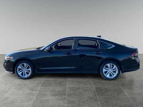 Used 2025 Honda Accord LX image 2