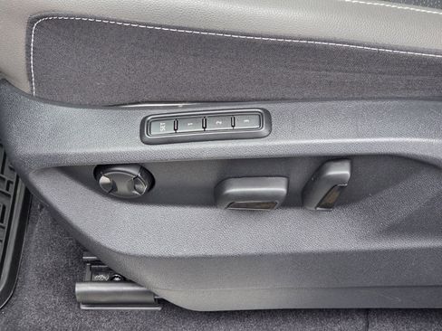 Used 2021 Volkswagen Atlas SEL Premium image 16