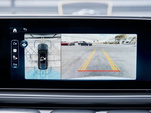 Used 2026 Mercedes-Benz Maybach GLS 600 4MATIC image 99