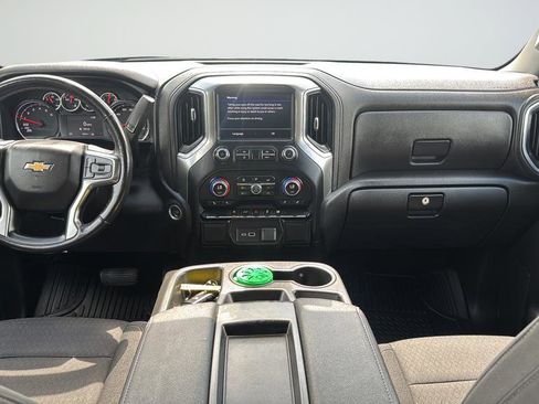Used 2022 Chevrolet Silverado 1500 LT image 11