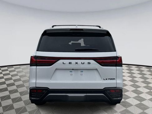 New 2026 Lexus LX 700h Luxury image 3