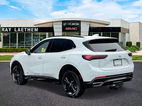 Used 2026 Buick Envision Sport Touring image 3