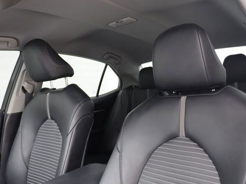 Used 2023 Toyota Camry SE FWD image 13