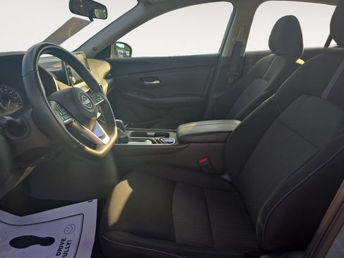 Used 2024 Nissan Sentra SV w/ All-Weather Package FWD image 9
