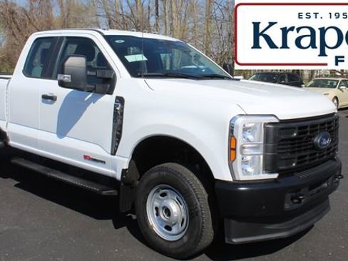 Used 2024 Ford F350 XL w/ Snow Plow/Camper Package AWD/4WD image 1