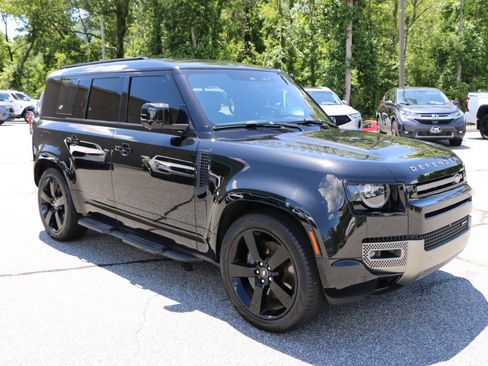 Used 2022 Land Rover Defender 110 X-Dynamic HSE AWD/4WD image 9