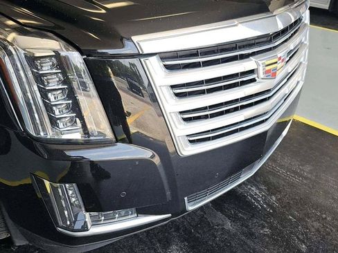 Used 2016 Cadillac Escalade ESV Platinum AWD/4WD image 19