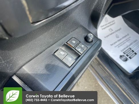 Certified 2022 Toyota Tacoma SR AWD/4WD image 11