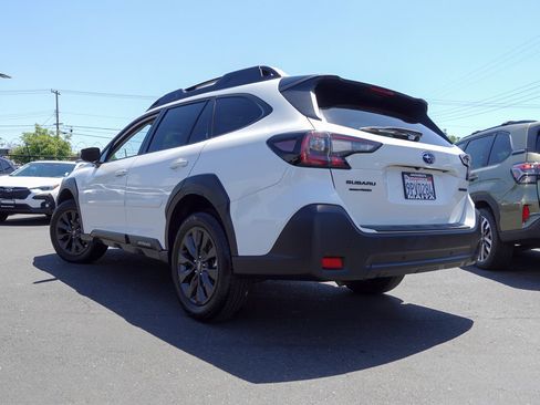 Certified 2025 Subaru Outback Onyx Edition AWD/4WD image 7