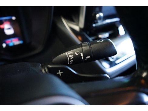 Used 2021 Toyota Corolla SE FWD image 23