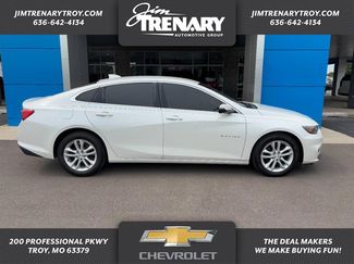 Used 2017 Chevrolet Malibu LT image 1