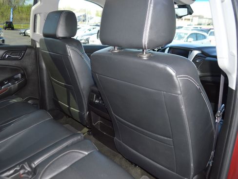 Used 2017 GMC Yukon XL SLE w/ SLE Value Package AWD/4WD image 27