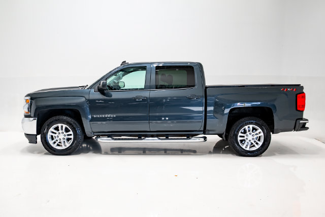 Used 2018 Chevrolet Silverado 1500 LT w/ All Star Edition AWD/4WD image 28