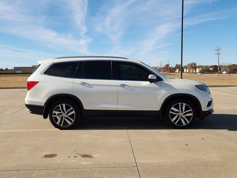 Used 2016 Honda Pilot Touring image 7