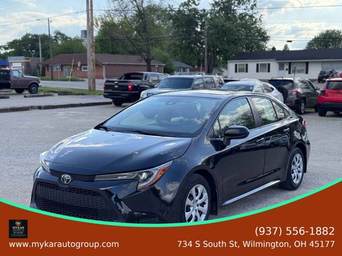 Used 2021 Toyota Corolla LE FWD image 1