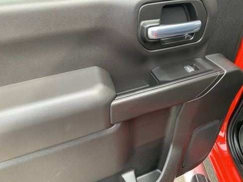 Used 2022 Chevrolet Silverado 2500 LT w/ Convenience Package image 21